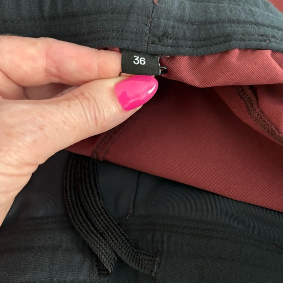 Public Rec Men's Flex Shorts 7"  Maroon size 36 Sporty Outdoor Swim  Athletic - Picture 5 of 5